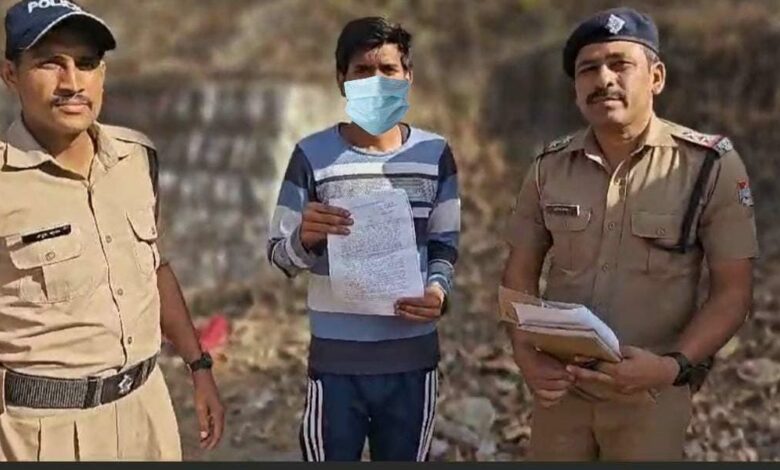आदतन अपराधी को दून पुलिस ने दिखाया जिले से बाहर का रास्ता आदतन अपराधी को दून पुलिस ने दिखाया जिले से बाहर का रास्ता