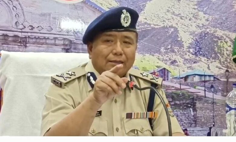 नहीं आनी चाहिए श्रद्धालुओं के साथ अभद्र व्यवहार की शिकायतें : पुलिस महानिरीक्षक नहीं आनी चाहिए श्रद्धालुओं के साथ अभद्र व्यवहार की शिकायतें : पुलिस महानिरीक्षक
