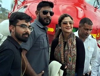 शिल्पा शेट्टी ने परिवार सहित किये बाबा केदारनाथ के दर्शन शिल्पा शेट्टी ने परिवार सहित किये बाबा केदारनाथ के दर्शन