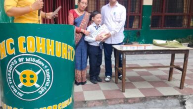 रं- कम्युनिटि स्कूल के टॉपर्स हुए सम्मानित