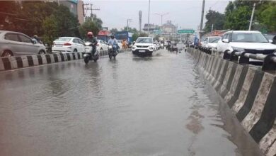 पहाड़ी से गिरा मलबा, दो लोगों की दबने से मौत