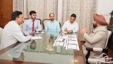 ग्राफिक एरा हिल यूनिवर्सिटी के कुलपति ने की राज्यपाल से मुलाकात