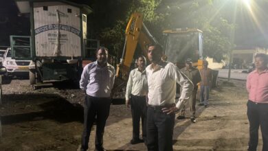 डीएम ने किया नगर निगम के कंट्रोलरूम का औचक निरीक्षण