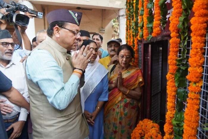 सीएम ने राज्य आन्दोलनकारी शहीदों को दी श्रद्धांजलि सीएम ने राज्य आन्दोलनकारी शहीदों को दी श्रद्धांजलि