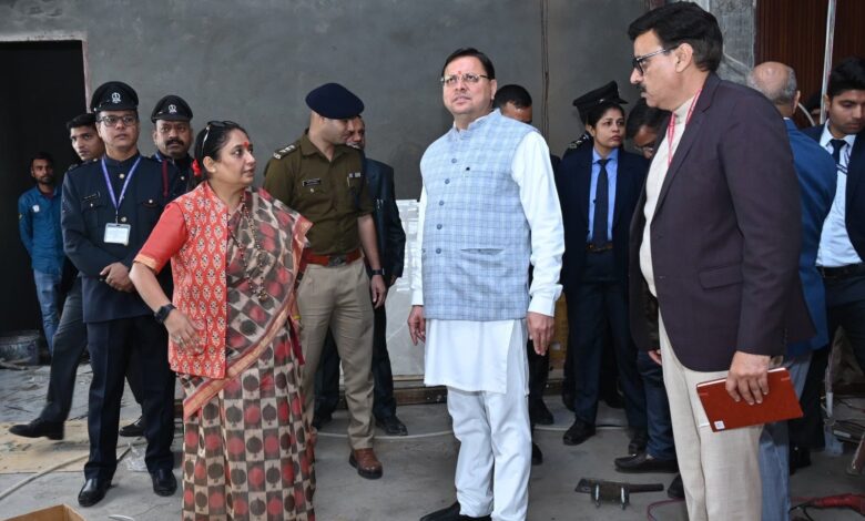विधानसभा में चल रहे नव निर्माण कार्यों का अवलोकन विधानसभा में चल रहे नव निर्माण कार्यों का अवलोकन