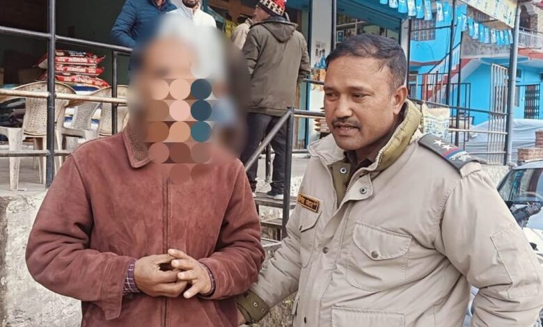 चोरी के प्रकरण में पुलिस ने किया एक और अभियुक्त को गिरफ्तार चोरी के प्रकरण में पुलिस ने किया एक और अभियुक्त को गिरफ्तार