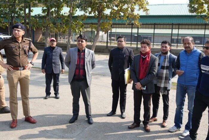 डीएम, एसएसपी ने किया स्ट्रांग रूम एवं मतगणना स्थल का निरीक्षण डीएम, एसएसपी ने किया स्ट्रांग रूम एवं मतगणना स्थल का निरीक्षण