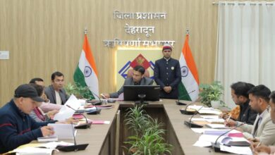 वन पंचायतों को उनके मौलिक अधिकारों से करेंगे संपन्न : डीएम