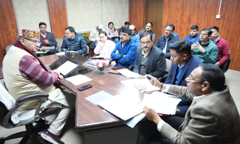 प्रस्तावित सड़कों के संबंध में समीक्षा बैठक आयोजित प्रस्तावित सड़कों के संबंध में समीक्षा बैठक आयोजित