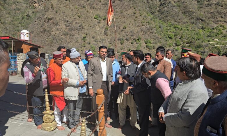 टौंस नदी के घाट तक बनेगी एप्रोच रोड़ टौंस नदी के घाट तक बनेगी एप्रोच रोड़